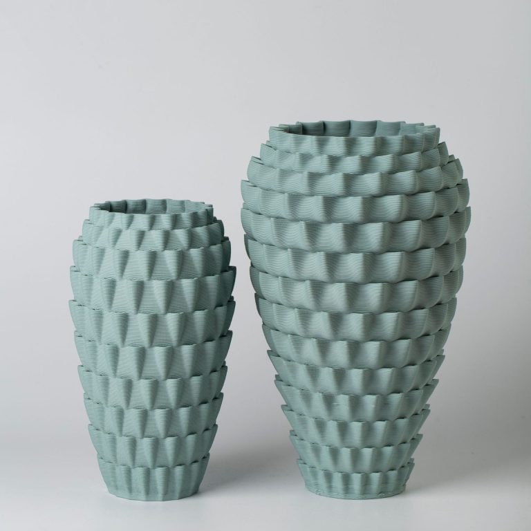 陶磁器の空洞花器